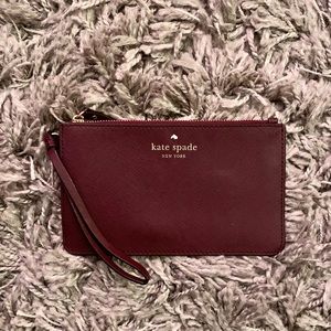 kate spade ♠️ Cedar Street Slim Bee Wristlet